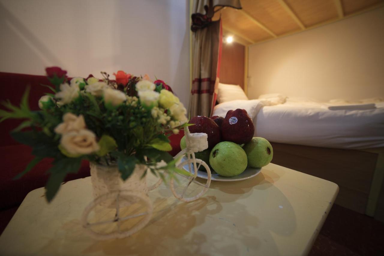 Ngoc Tung Mini Hotel Hue Exteriör bild