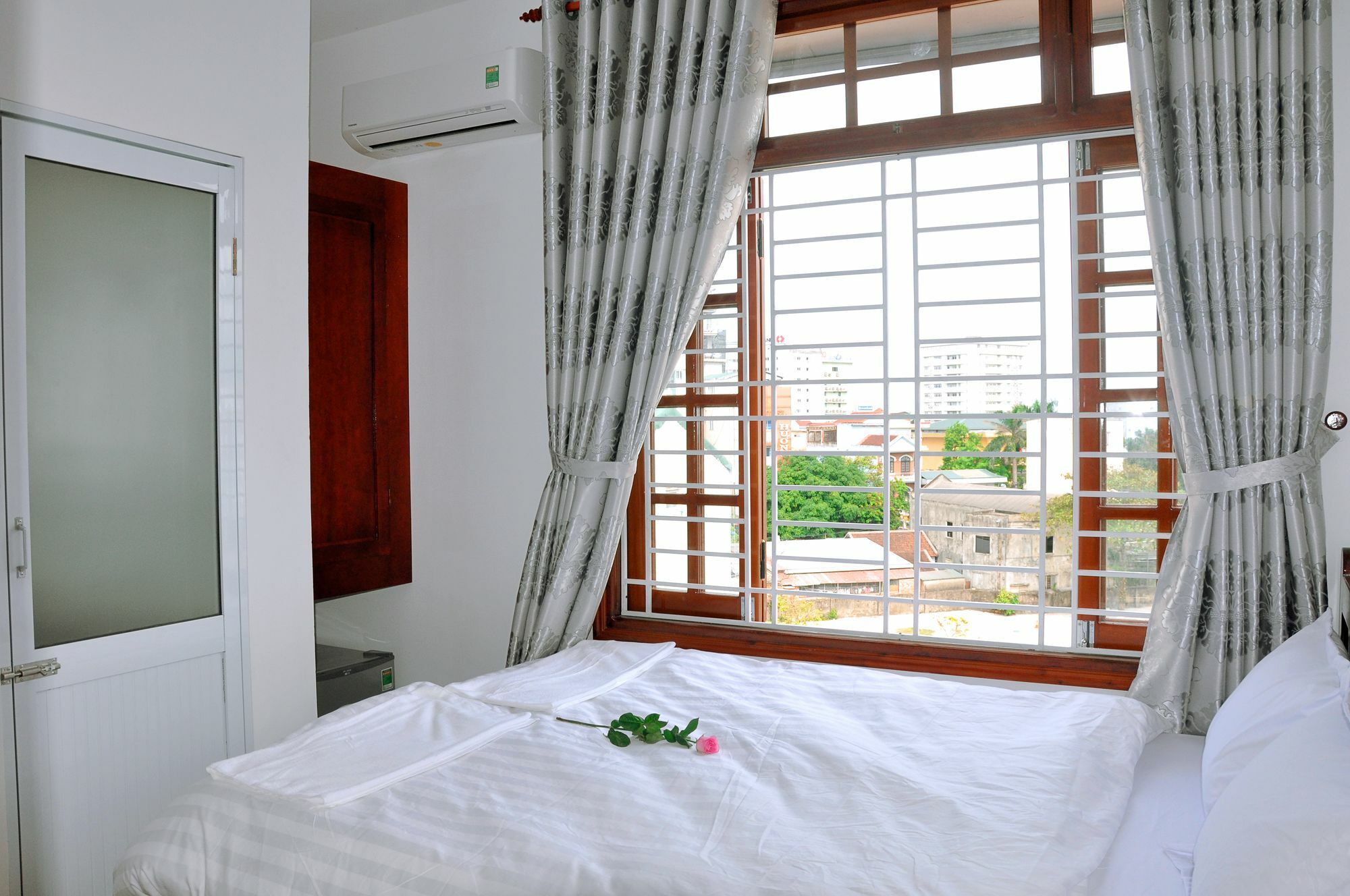 Ngoc Tung Mini Hotel Hue Exteriör bild